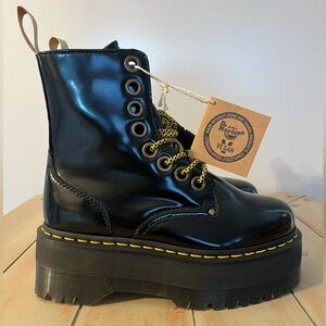COPY - DR. MARTENS  VEGAN JADON MAX BLACK PLATFORM BOOTS WOMEN SIZE 7 NWOB OBO